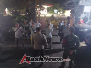 Tertibkan Penduduk Pendatang Bhabin Singakerta Berkolaborasi Dengan Linmas Lakukan Sidak