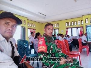 Babinsa Rote Selatan Dukung Pembahasan Pembangunan dan Koperasi Merah Putih di Desa Dodaek