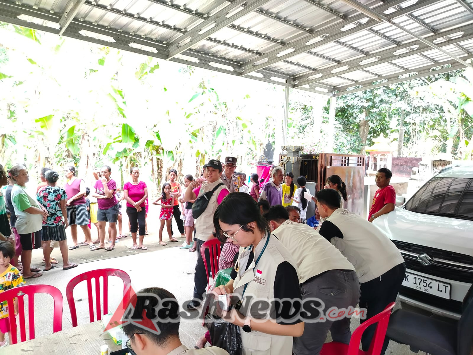 Babinsa dan Bhabinkamtibmas Antiga Bersinergi Monitoring kegiatan Bhakti sosial.