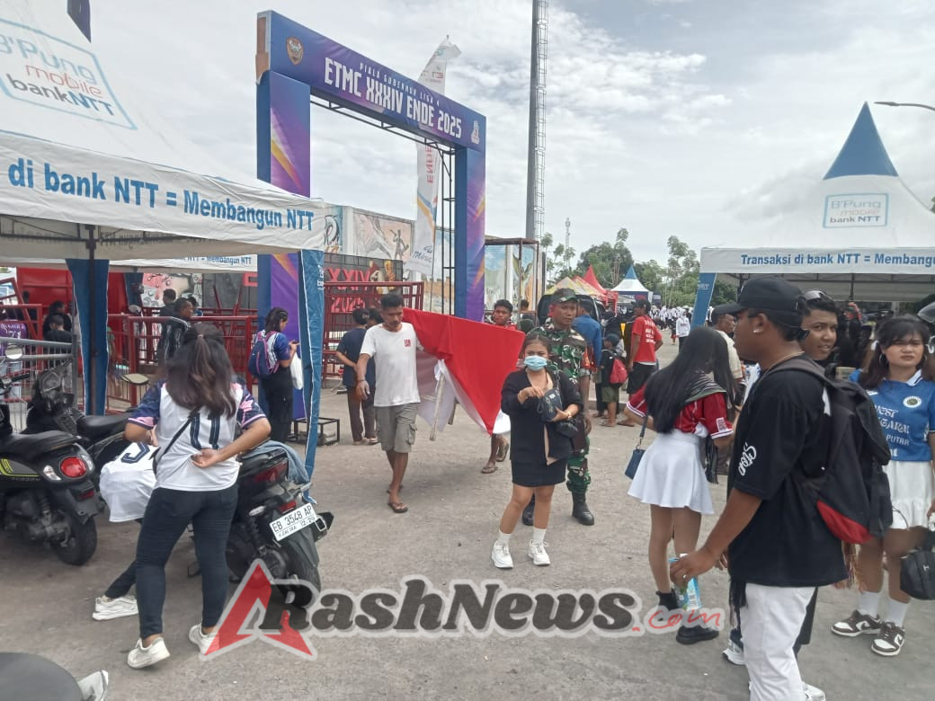 Babinsa Ende Gelar Komsos & Pamwil, Pastikan Aktivitas Masyarakat Aman dan Kondusif