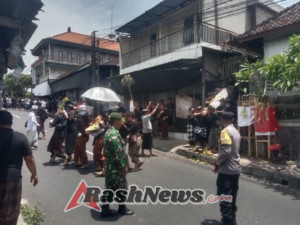 Tiga Pilar Di Takmung Kawal Pengabenan, Bentuk Nyata Kokohnya Sinergitas Dan Kebersamaan Aparat Keamanan