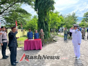 TNI-Polri dan Forkopimda Alor Tabur Bunga Kenang Jasa Pahlawan di TMP Malua Galiau