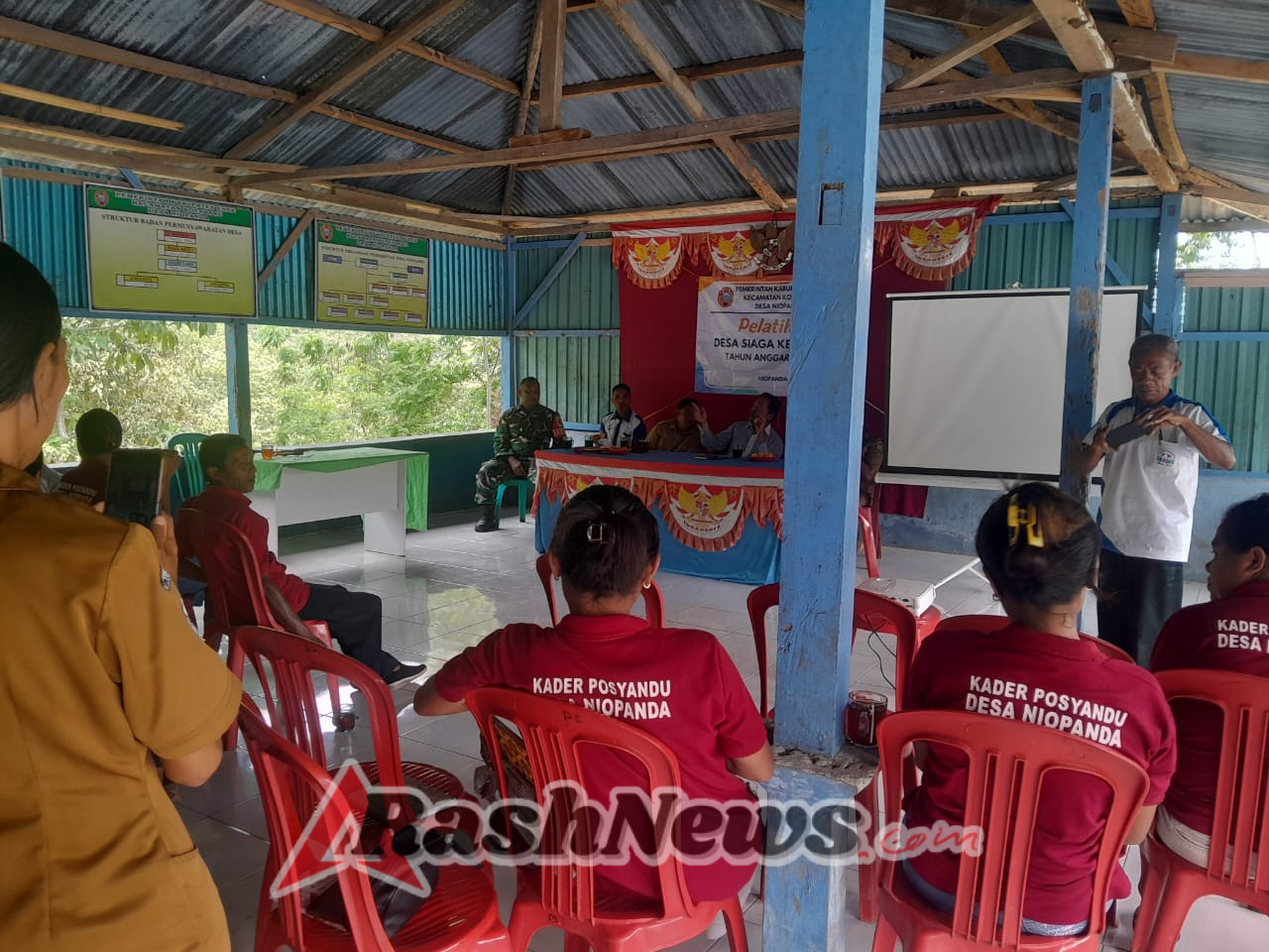 Melalui Pelatihan Desa Siaga Kesehatan, Warga Niopanda Diharapkan Lebih Tangguh dan Sehat