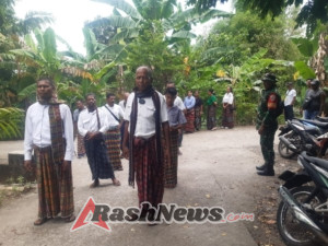 Sinergi Babinsa dan Warga Wujudkan HUT Desa Watuliwung yang Kondusif