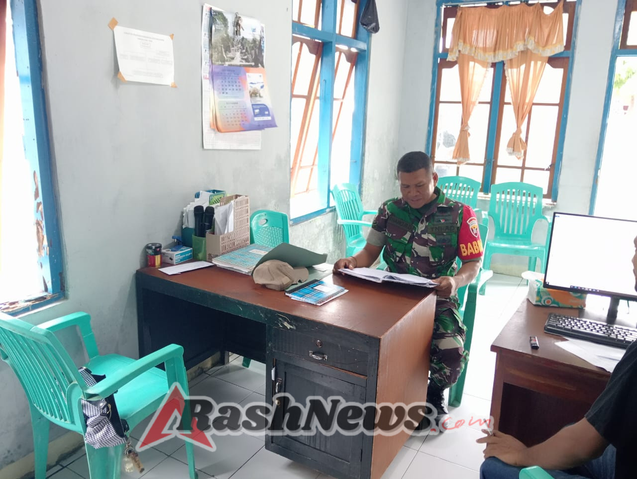 Kegiatan Pul Data TNI-AD di Desa Mausambi Dorong Kesadaran Warga Jaga Kebersihan dan Keamanan