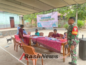 Masyarakat Lamatokan Terima Pengobatan Gratis, Babinsa Tekankan Pentingnya Kesehatan