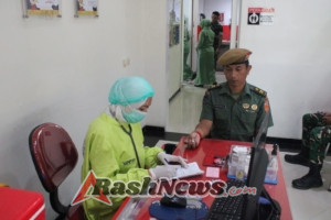 Satgas Pamtas Yonarhanud 2 Kostrad Adakan Donor Darah Dalam Rangka HUT ke – 79 Arhanud TNI AD