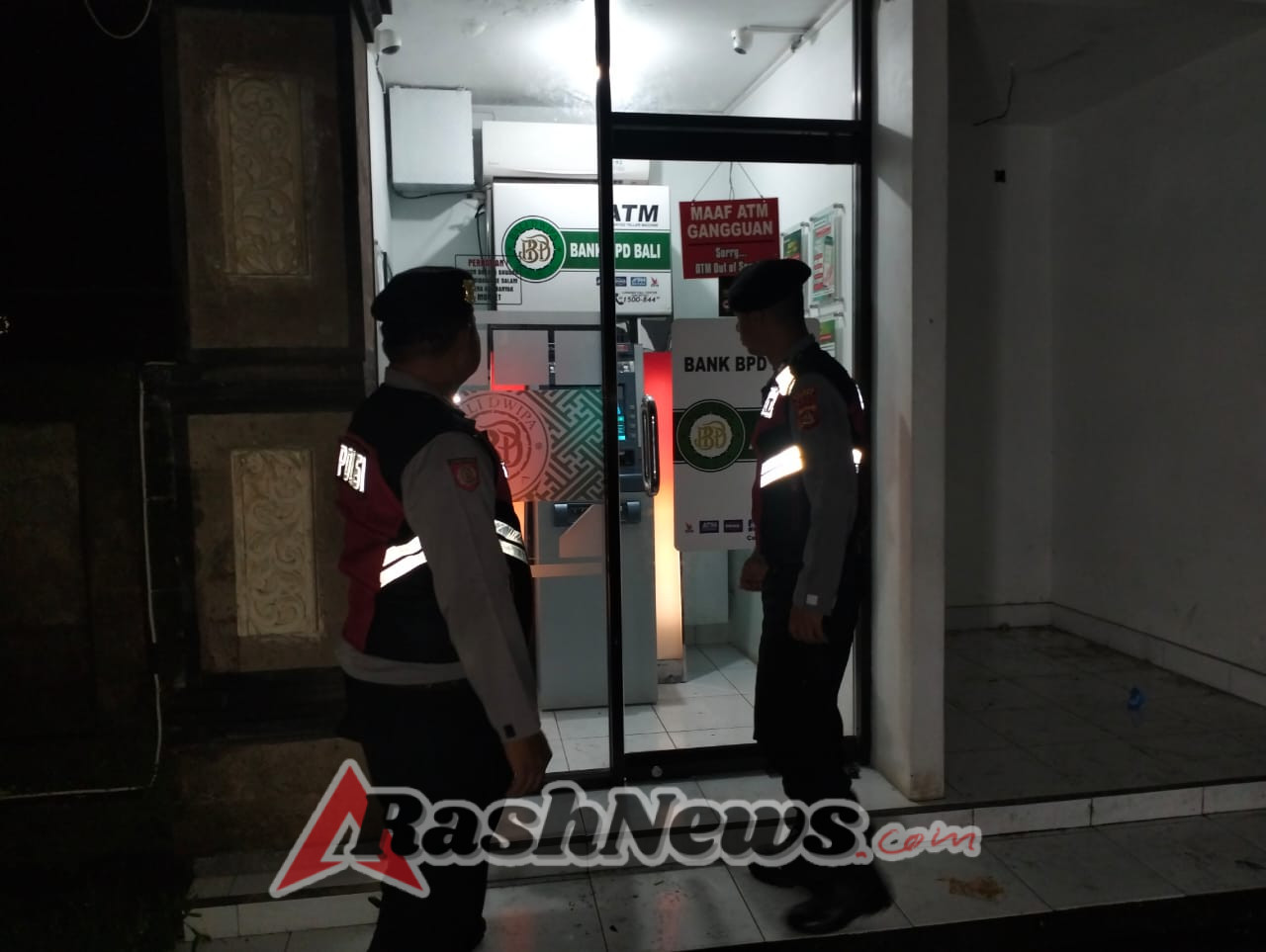 Antisipasi Kejahatan Malam Hari, Samapta Polsek Abiansemal Gelar Patroli Di Kawasan ATM BPD Bali