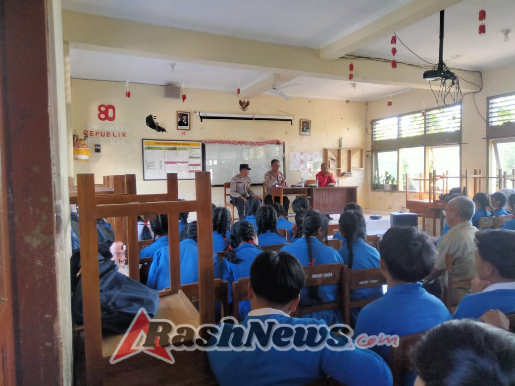 *Bhabinkamtibmas Desa Antapan Sosialisasi Penerimaan Siswa Sekolah SMA Kemala Bhayangkara
