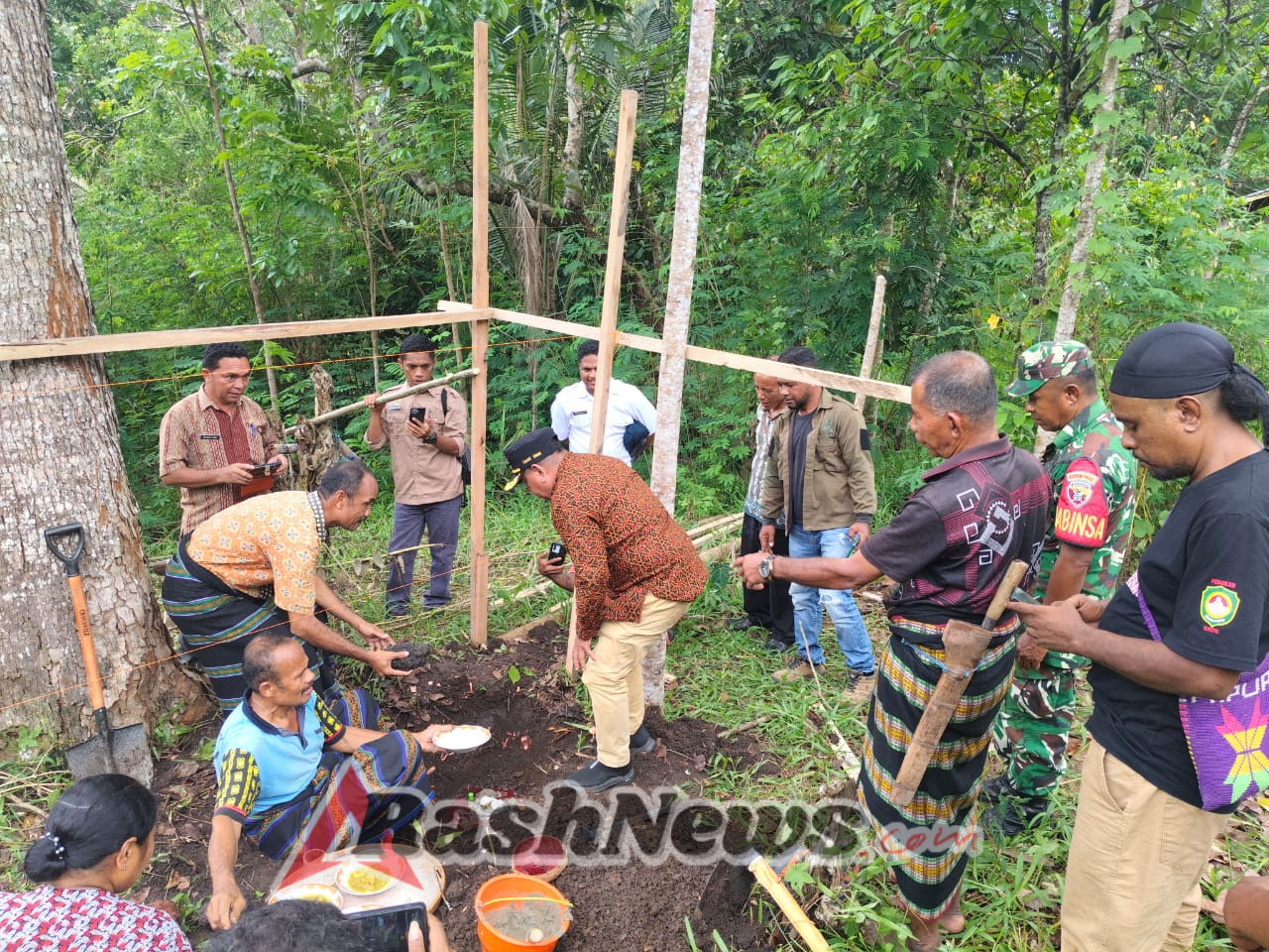 Babinsa Koramil 1602-01/Ende Aktifkan Program 3T untuk Warga Desa Worhopapa