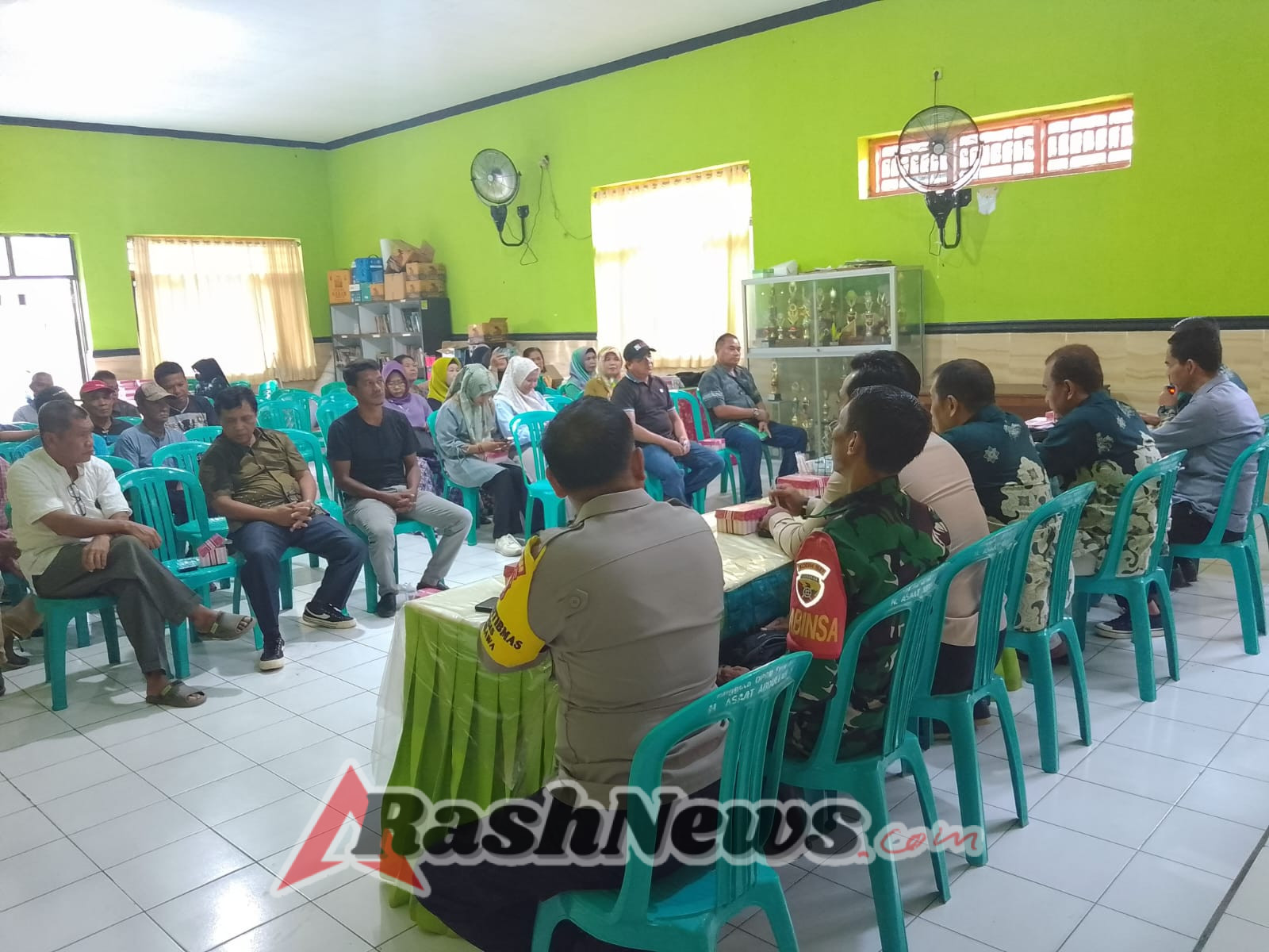 Lewat Musrenbang, Babinsa Bugis Perkuat Komitmen Bersama Majukan Kelurahan