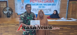 Babinsa Hadir untuk Rakyat, Pendampingan BLT Desa Sekongkang Atas Berlangsung Tertib dan Lancar