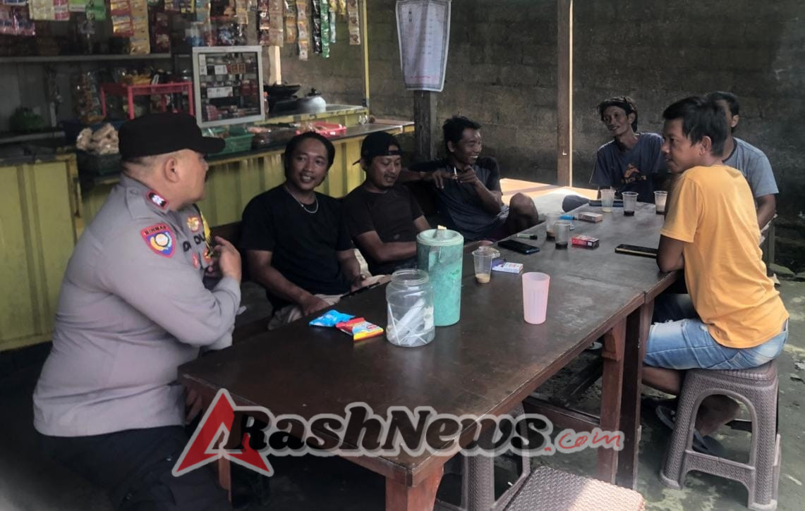 Bhabinkamtibmas Singakerta Sosialisasikan Layanan Polisi Call Center 110 kepada Warga