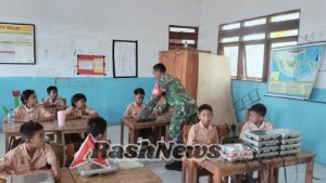 TNI AD Dukung Peningkatan Gizi Anak Rote Ndao Lewat Pendampingan Program MBG di Pantai Baru