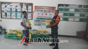 Program GPM di Rote Ndao: Koramil 1627-03 Bagikan Beras SPHP Harga Terjangkau