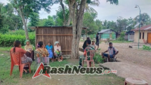 Babinsa Koramil 1618-05/Biut Laksanakan Komsos di Desa Hauteas