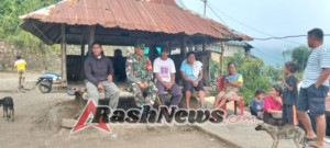 Babinsa Koramil 1602-01/Ende Hadir di Tengah Masyarakat untuk Jaga Keamanan dan Ketertiban