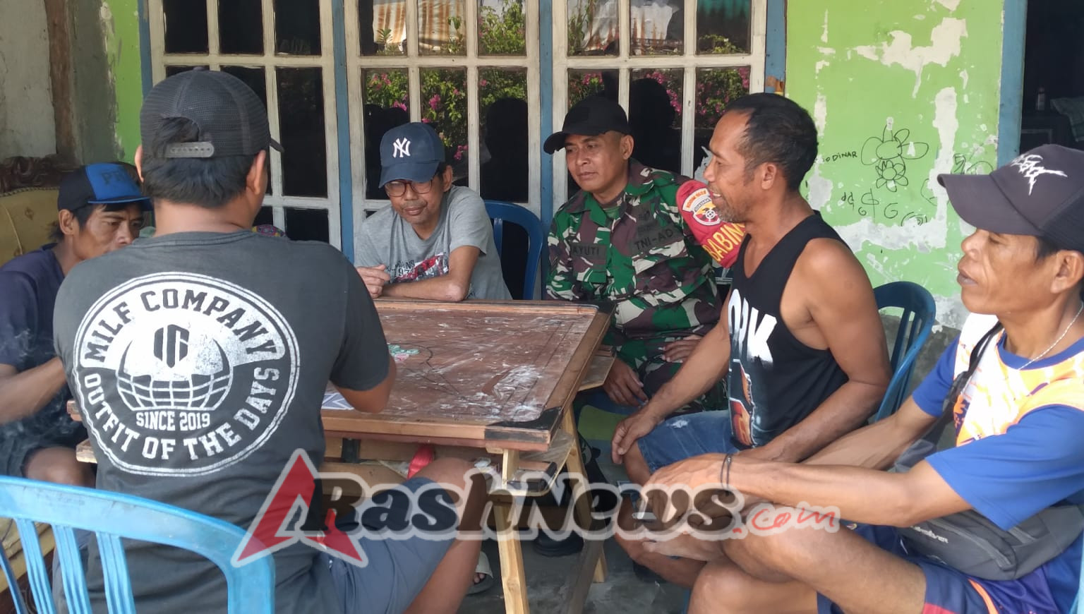 Sertu Sayuti Hadir di Tengah Warga, Tingkatkan Hubungan Harmonis TNI-Masyarakat