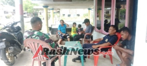 Monitoring Wilayah dan Komsos, Babinsa Perkuat Kemanunggalan TNI-Rakyat di Desa Hobatuwa