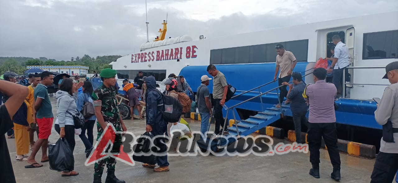Pratu Jufen Taloim Kawal Aktivitas Pelabuhan Ba’a, Transportasi Laut Berjalan Kondusif