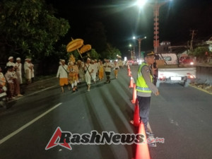Pengamanan dan Pelayanan Upacara Mecaru dan Melancaran di Pura Dalem Penataran Sanggaran Berjalan lancar dan Kondusif