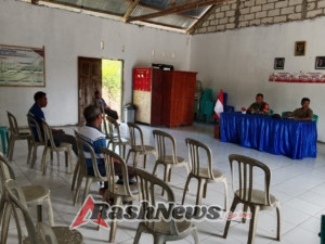 Komsos Efektif, Babinsa Koramil 1627-03 Fasilitasi Kesepakatan Warga di Kotafeuk