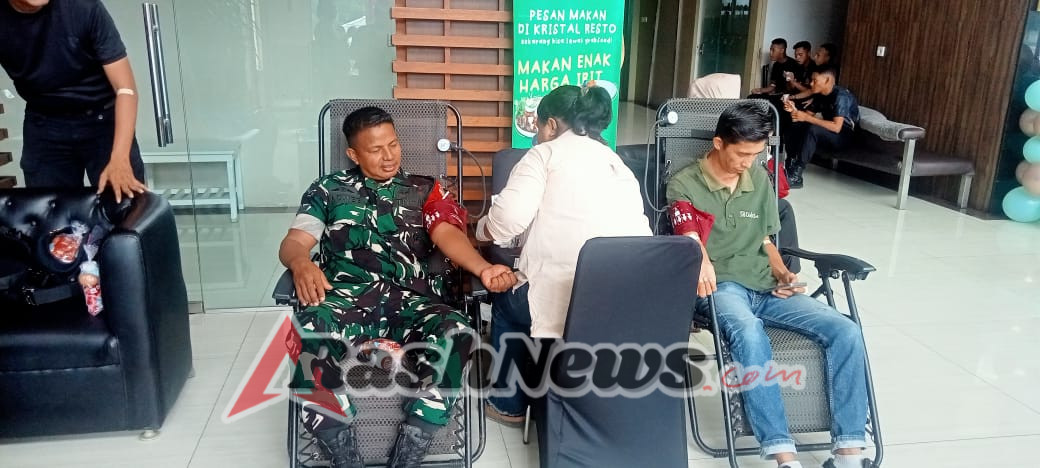 Babinsa Koramil Kupang Hadiri Donor Darah Hotel Cristal
