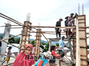 Babinsa Desa Risa Pimpin Percepatan Pembangunan Masjid Hingga Lantai 2