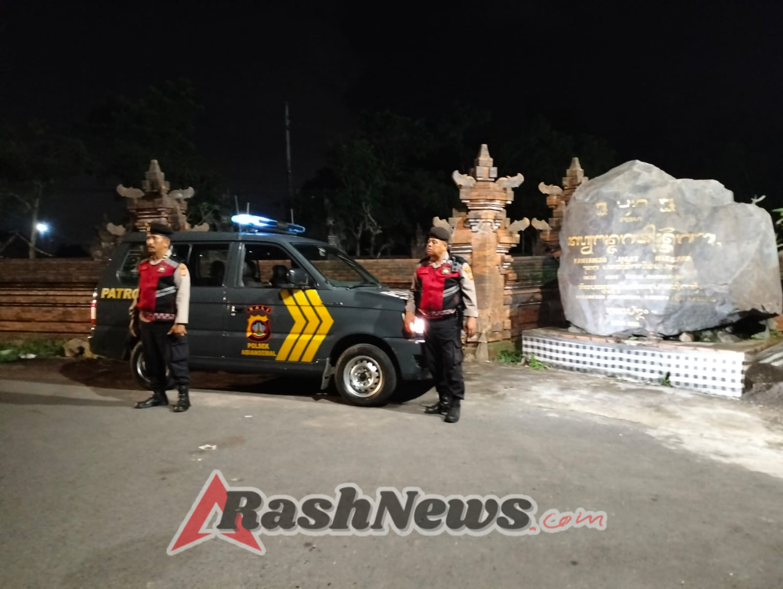 Wujudkan Lingkungan Aman, Samapta Polsek Abiansemal Lakukan Patroli Pemukiman & Area Pura