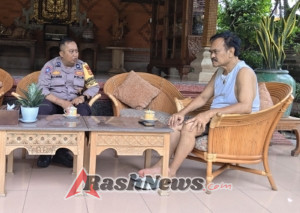 Bhabinkamtibmas Sumerta Kauh Perkuat Komunikasi Kamtibmas dengan Bendesa Adat Pagan Jelang Hari Raya