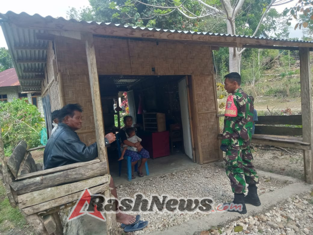 Sertu Mursidi Ajak Warga Tanarara Jaga Kondusivitas Melalui Komsos