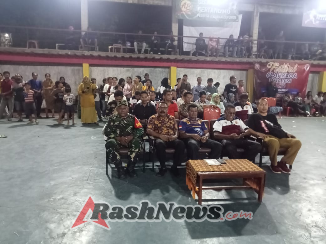 Perkuat Komsos dan Pamwil, Babinsa Koramil 01/Ende Kawal Penutupan Turnamen Olahraga Usia Dini