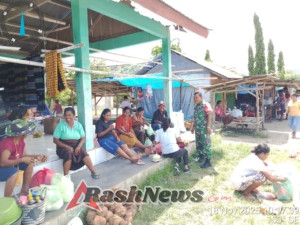 Penguatan Kamtibmas dan Simpati Masyarakat, Babinsa Koramil 1602-01/Ende Aktif di Wilayah Binaan
