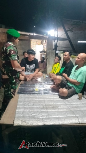 Patroli Rutin Babinsa Sekongkang Cegah Gangguan Keamanan Lingkungan