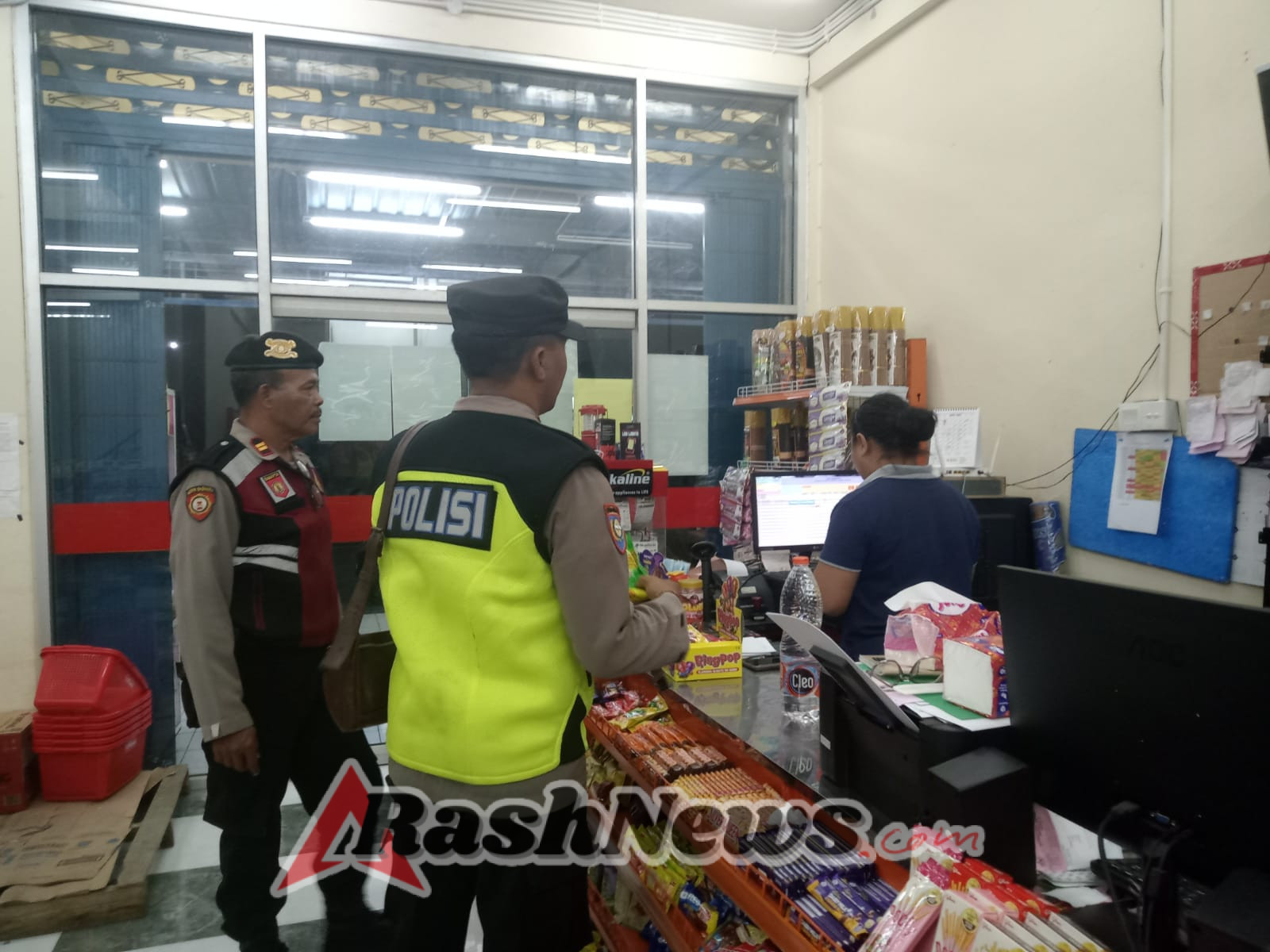 Polsek Selemadeg Perketat Patroli Malam Jaga Kamtibmas Galungan 2025