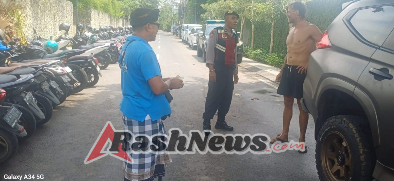 Polsek Kuta Utara Patroli Di Kawasan Wisata Sampaikan Imbauan Kamtibmas