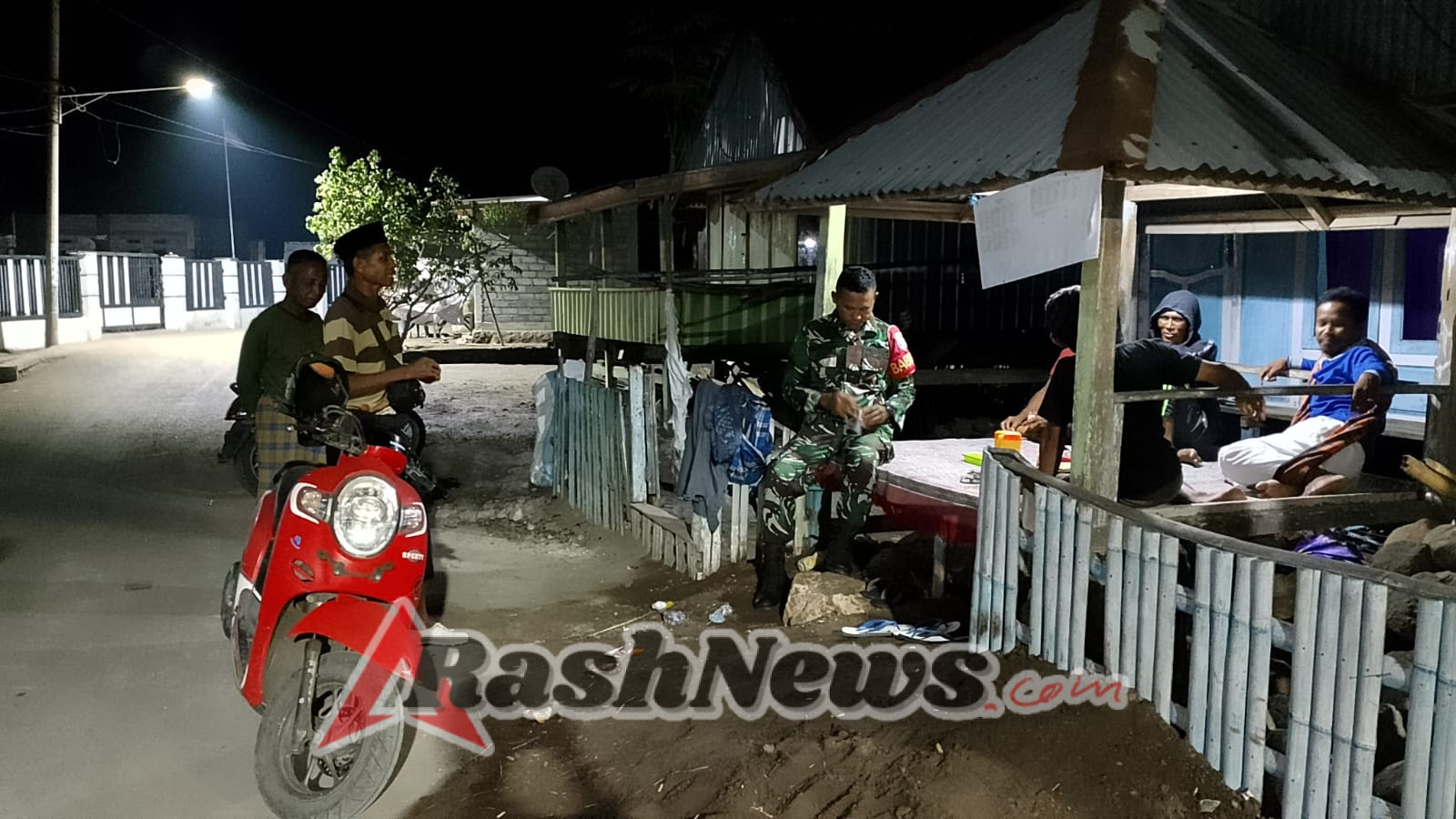 Patroli Humanis Babinsa di Dusun Wodi, Warga Terbantu dan Terlindungi