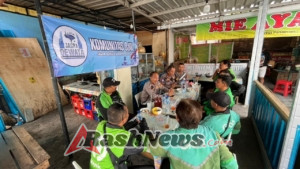 Kasubsatgas Dikmas Berikan Edukasi Keselamatan kepada Ojol di Canggu