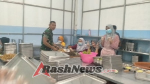 Babinsa Desa Mangge Asi Dorong Program Gizi Nusantara untuk Tumbuh Kembang Anak