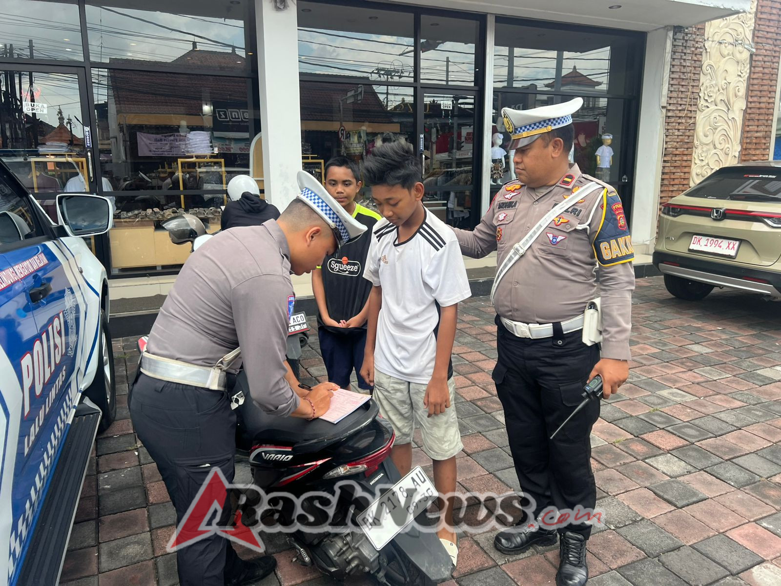 POLDA BALI TEGAKKAN ATURAN LALU LINTAS, OPERASI ZEBRA AGUNG 2025