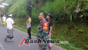 Babinsa Jehem Bersinergi Jaga Kelancaran Persembahyangan Galungan di Pura-Pura Wilayah Desa