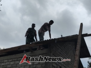 TNI AD Hadir di Tengah Masyarakat, Babinsa Ende Dukung Pembangunan Desa