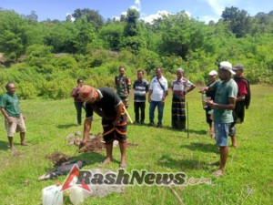 Babinsa Koramil 1602-03/Detusoko Ikut Sukseskan Pembangunan Koperasi Merah Putih