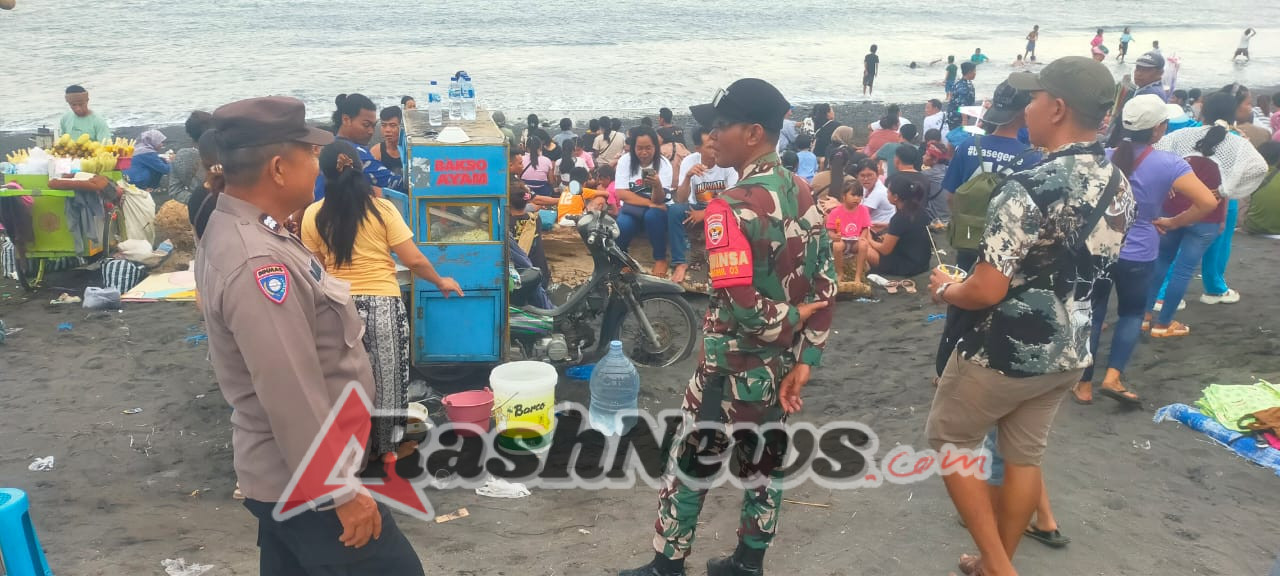 Pantai Kampung Kusamba Diserbu Warga, Aparat TNI Polri Bersinergi Gelar Pengamanan