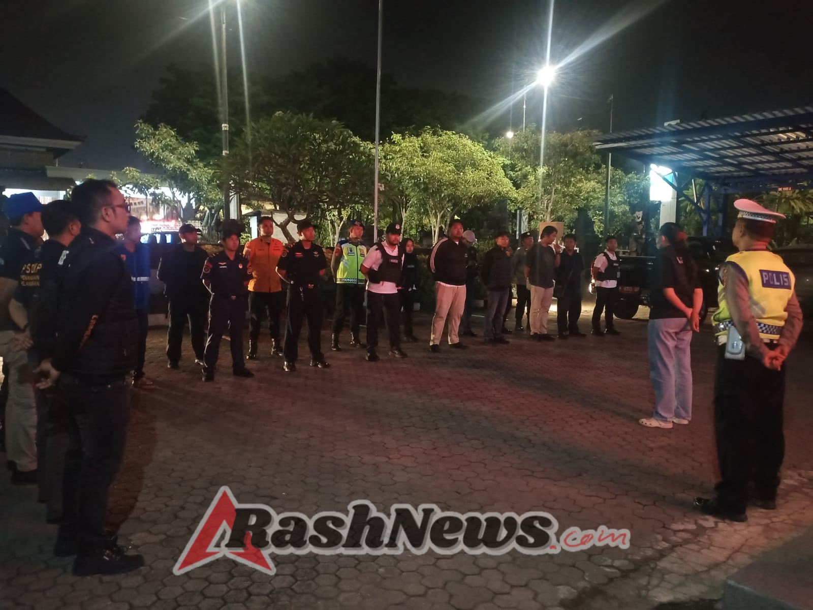 Patroli Gabungan Tingkatkan Keamanan Malam Minggu di Kawasan Pelabuhan Benoa