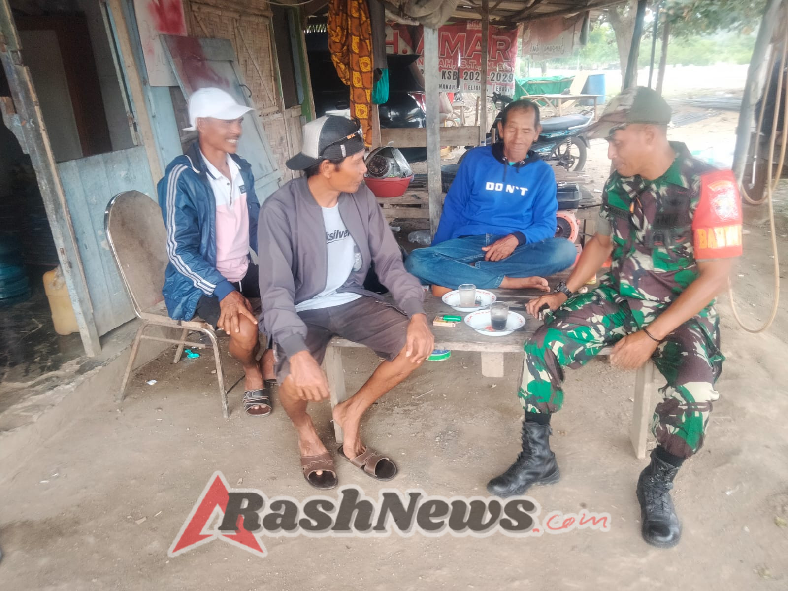 Babinsa Desa Tebo Aktif Pantau Kondisi Sosial, Komsos Berjalan Lancar dan Kondusif