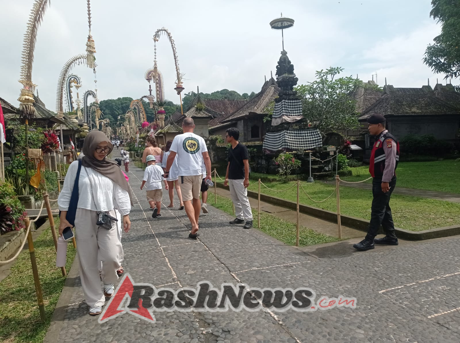 Pastikan Keamanan Terhadap Wisatawan, Pawas Bersama Anggota Sambangi Obyek Desa Wisata Penglipuran