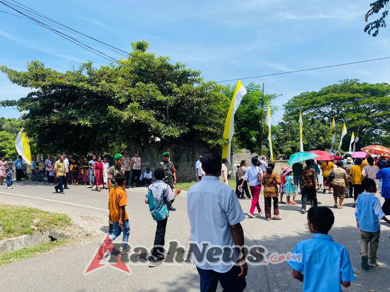 Koramil 05/Aesesa Pastikan Perarakan Kristus Raja Berjalan Aman dan Khidmat