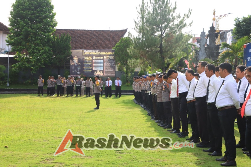 Wakapolres Klungkung Pimpin Apel, Ingatkan Personel Jaga Kekompakan dan Kinerja.