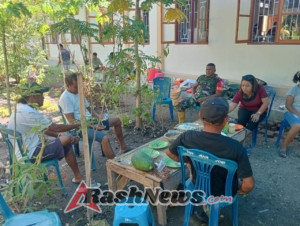 Musim Hujan, Babinsa Ingatkan Warga Niranusa Pentingnya Kebersihan dan Keselamatan Jalan